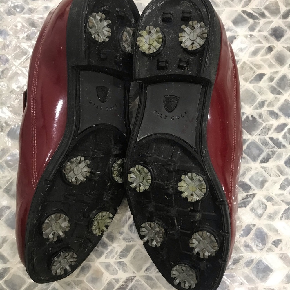 Women’s Nike Golf Shoes Red Patent Leather size 9 - Picture 4 of 4